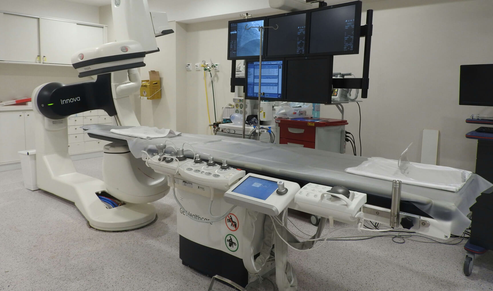 White medical imaging machine